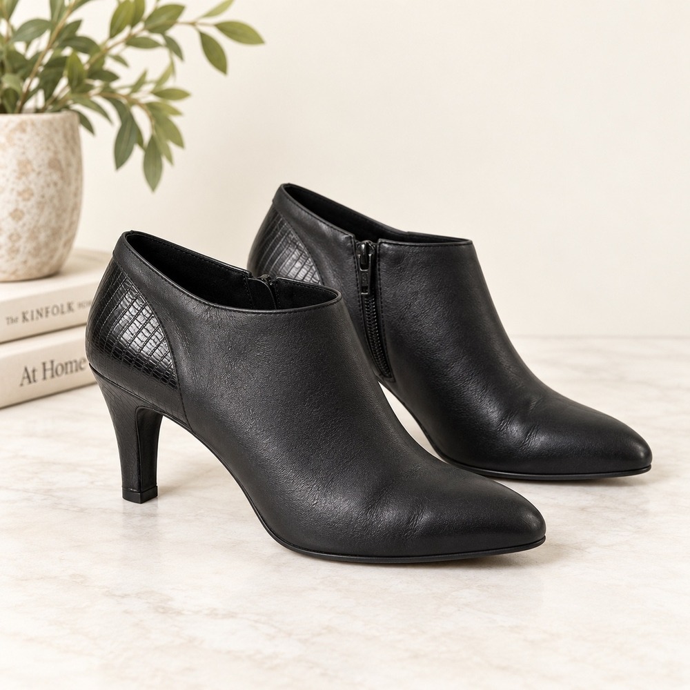 Antonio Melani Black Leather Croc Embossed Pointed Toe Ankle Boots Size 6.5